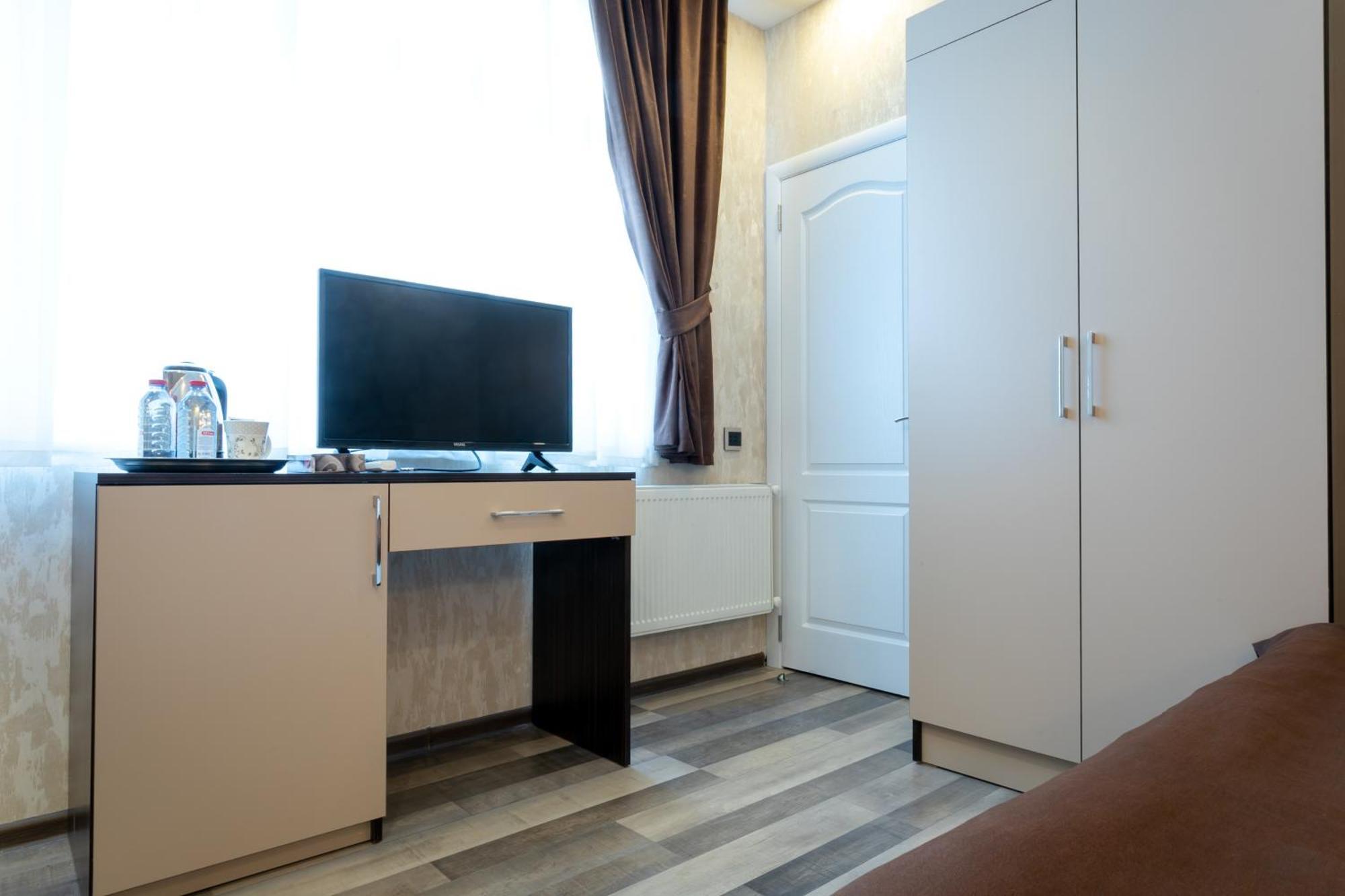Garden Inn Nizami Hotel บากู ภายนอก รูปภาพ